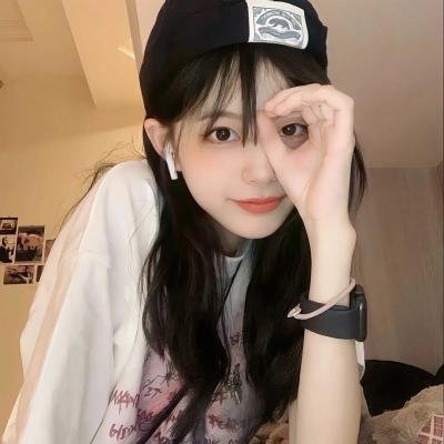 衣橱里的她1